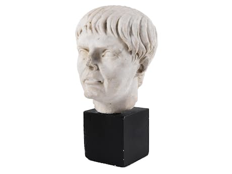 Marmorkopf des Römischen Kaisers Trajan